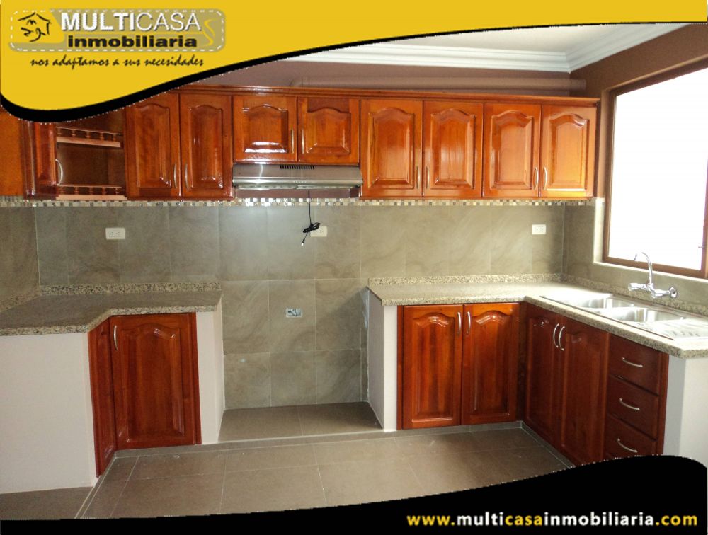 Villa en Venta a Crédito Sector Vía a Baños Cuenca-Ecuador