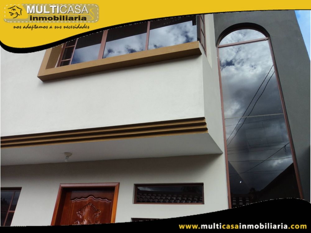 Casa en Venta a Crédito por estrenar Sector Vía a Baños Cuenca-Ecuador