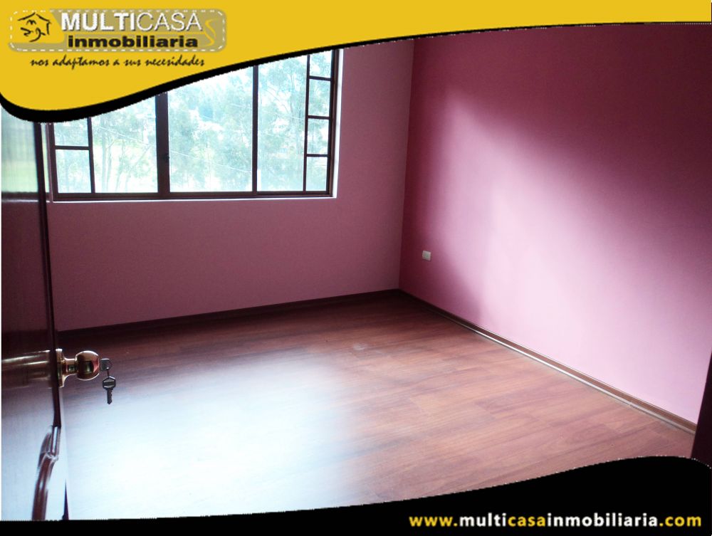 Casa en Venta a Crédito por estrenar Sector Vía a Baños Cuenca-Ecuador