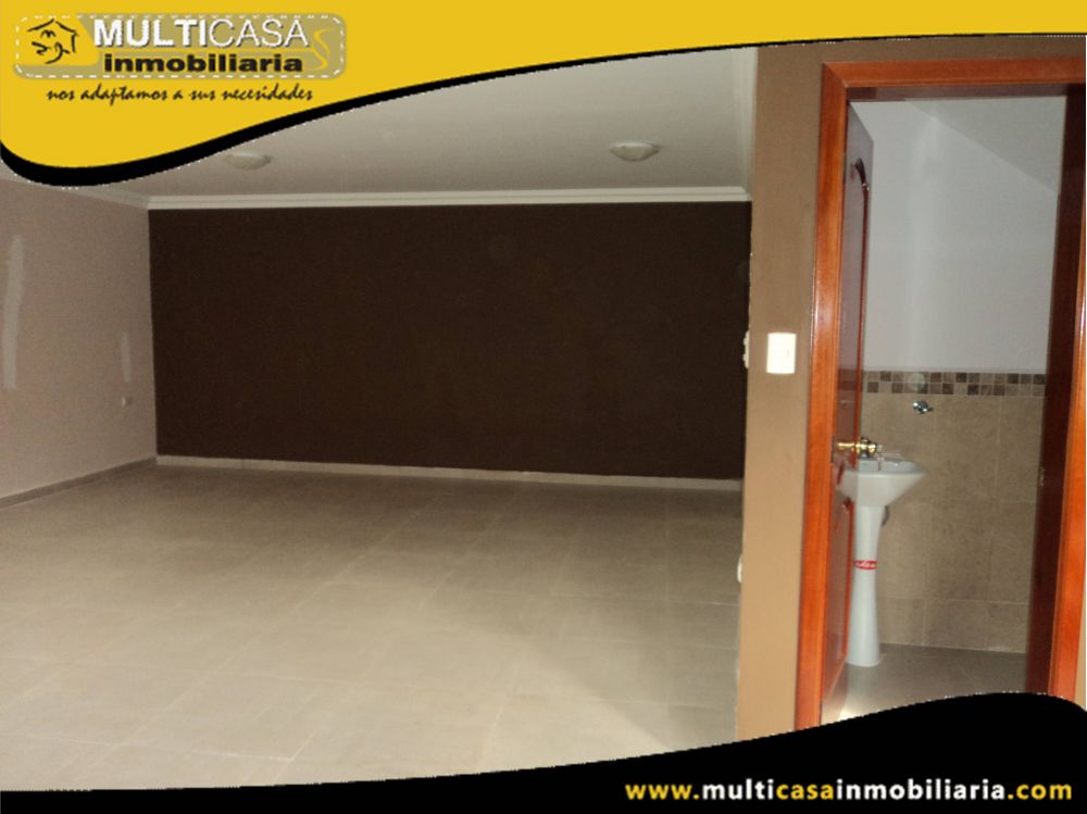 Casa en Venta a Crédito por estrenar Sector Vía a Baños Cuenca-Ecuador
