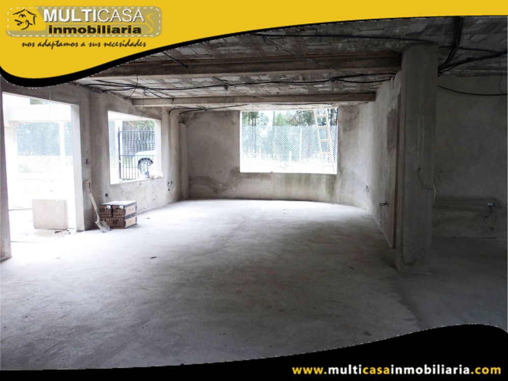 Venta de Hermosa casa a crédito por terminar con amplio espacio verde Sector San Joaquin Cuenca-Ecuador