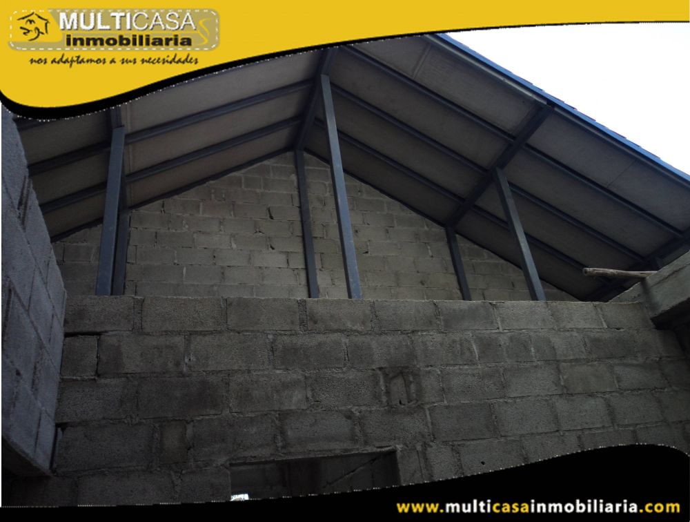 Venta de Hermosa Casa Residencial por terminar ubicada en Urbanización Privada con Cinco Departamentos a crédito Sector San Joaquin Cuenca-Ecuador