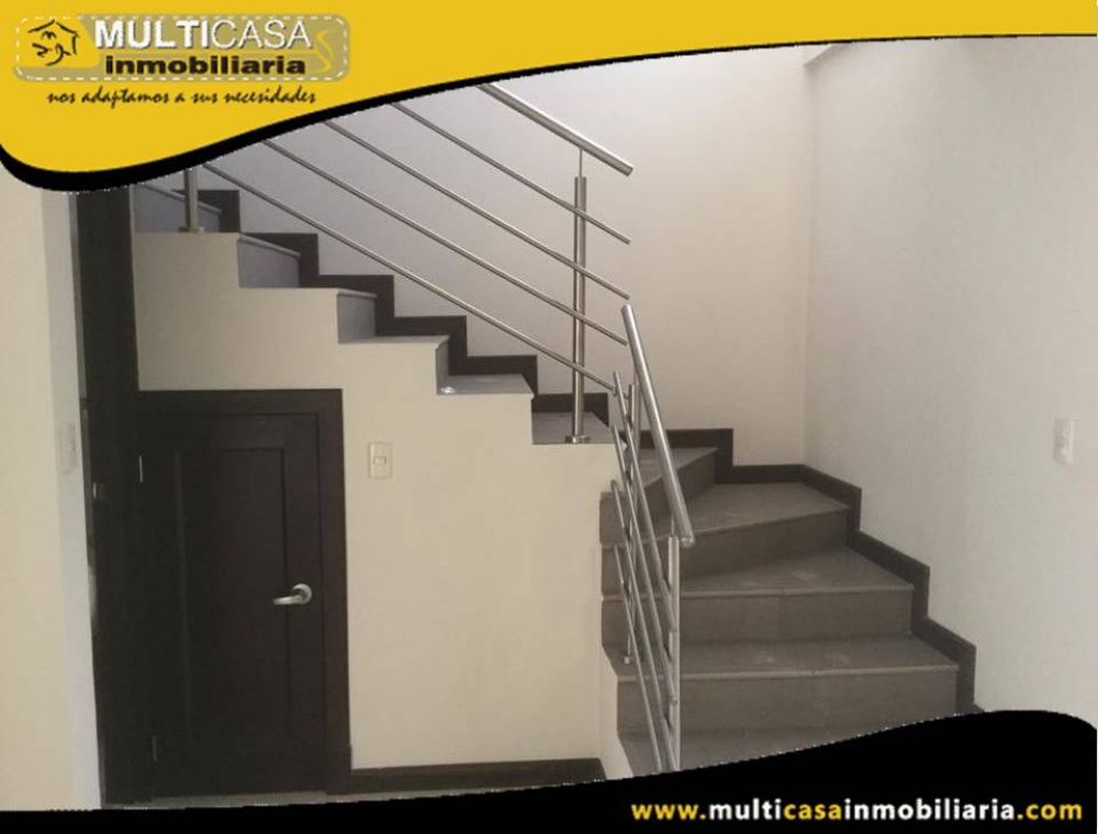 Casa en Venta a Crédito en Condominio con espacio verde Sector Ricaurte Cuenca-Ecuador