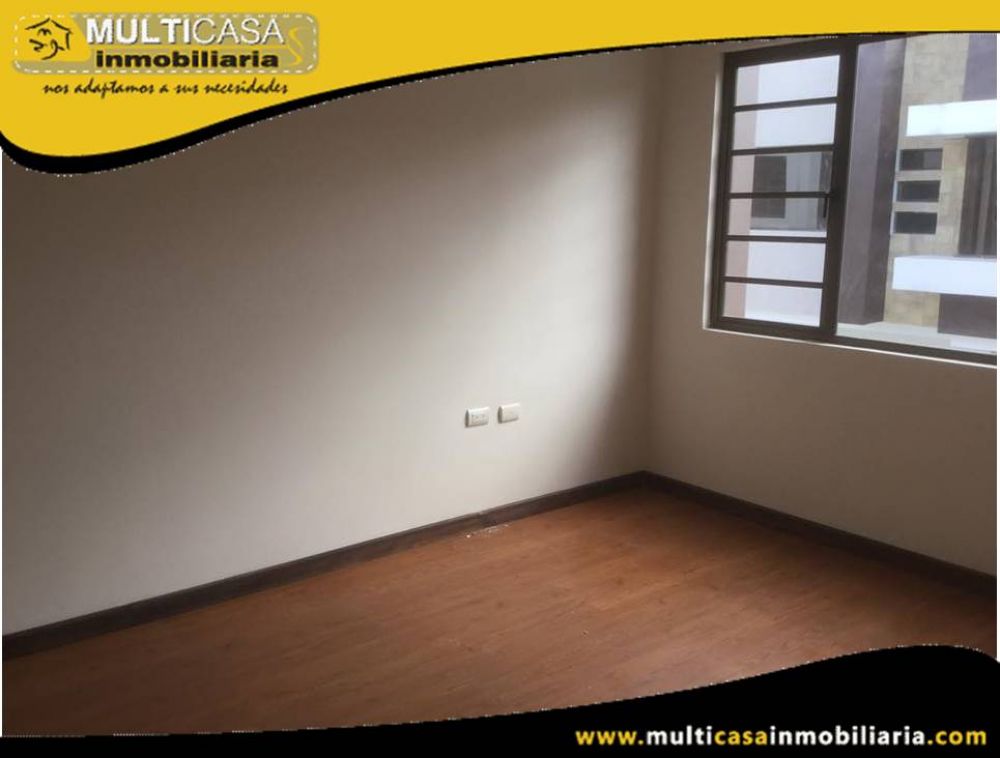 Casa en Venta a Crédito en Condominio con espacio verde Sector Ricaurte Cuenca-Ecuador