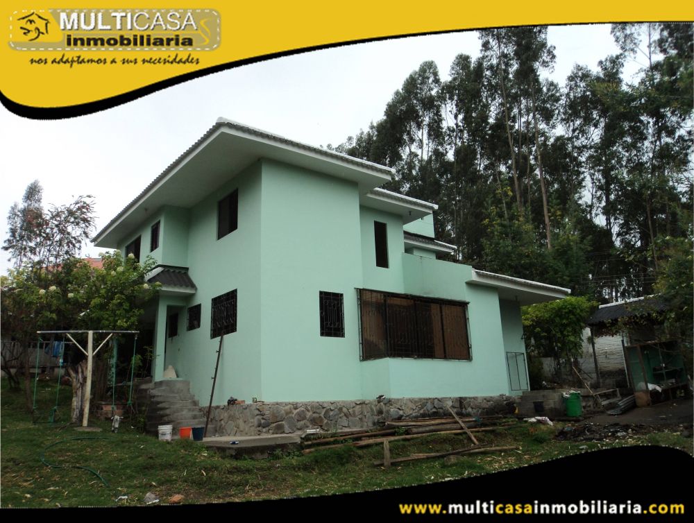 Casa tres dormitorios en Venta a Crédito  Sector Monay Cuenca-Ecuador