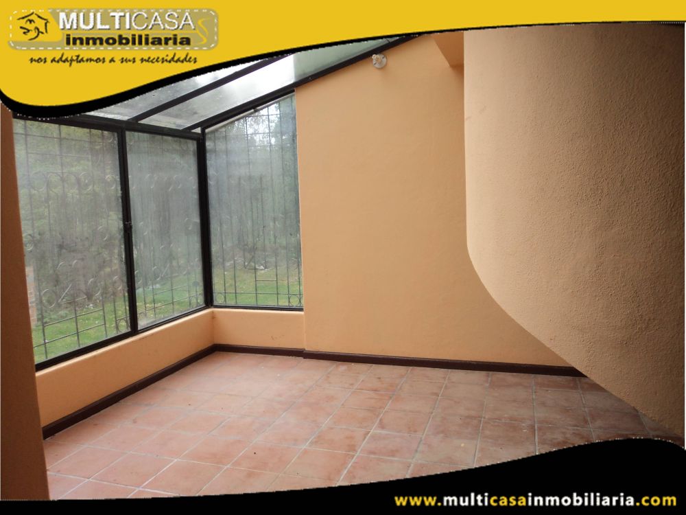 Casa tres dormitorios en Venta a Crédito  Sector Monay Cuenca-Ecuador