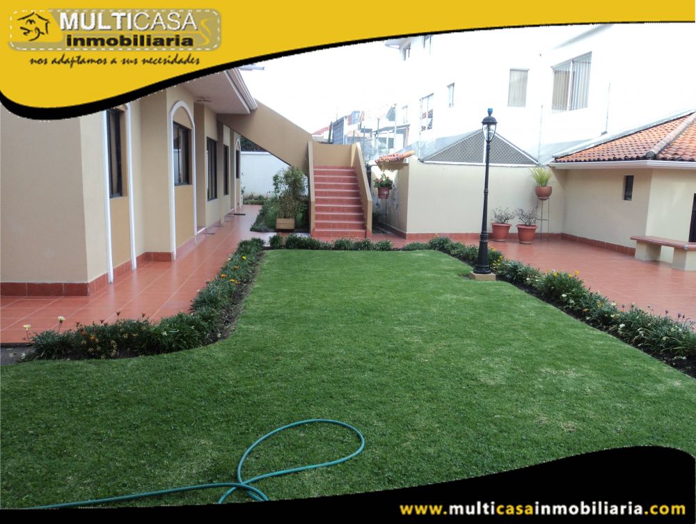 Arriendo Hermoso departamento en Condominio Privado con amplios espacios verdes Sector Av.Loja Cuenca-Ecuador