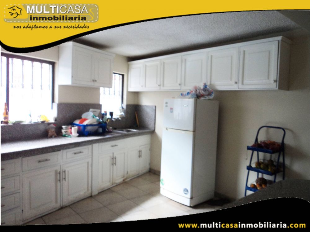 Villa en Venta a Crédito de tres plantas Sector Totoracocha Cuenca-Ecuador