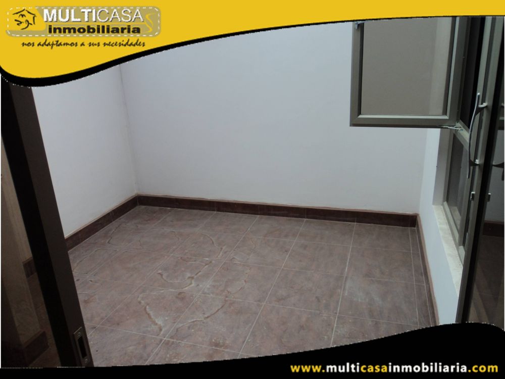 Casa en Venta a Crédito por estrenar Sector Pencas Cuenca-Ecuador