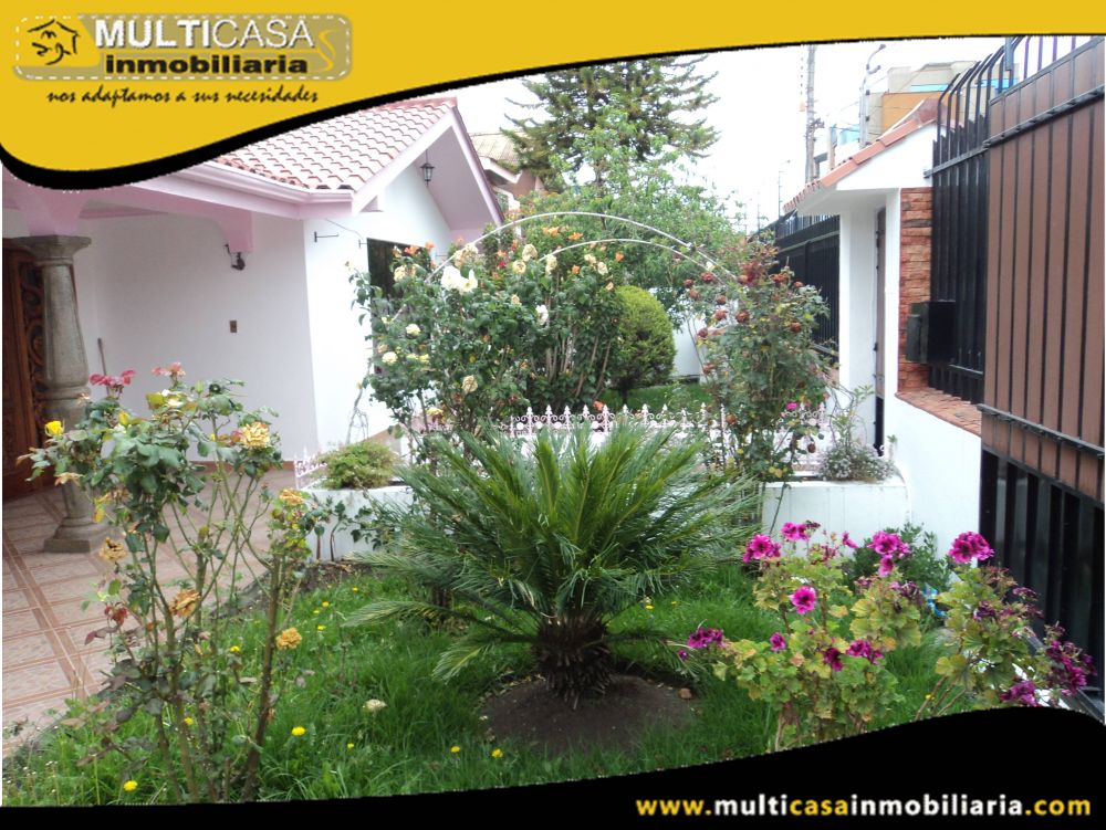 Casa Comercial en Venta a Crédito  Sector Av.Paucarbamba Cuenca-Ecuador