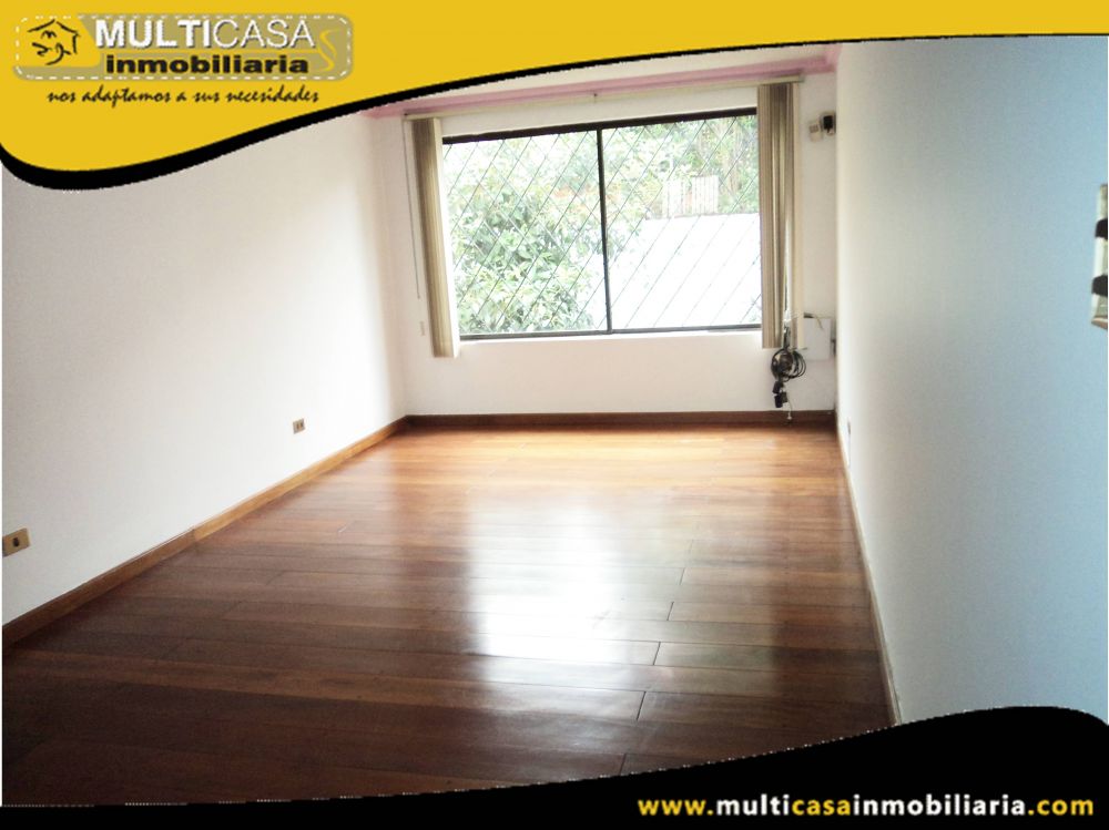 Casa con Mini Departamento en Venta a Crédito Sector Av.Paucarbamba Cuenca-Ecuador