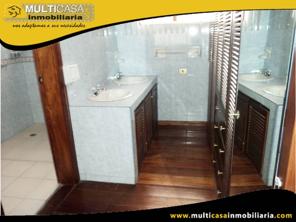Casa con Mini Departamento en Venta a Crédito Sector Av.Paucarbamba Cuenca-Ecuador