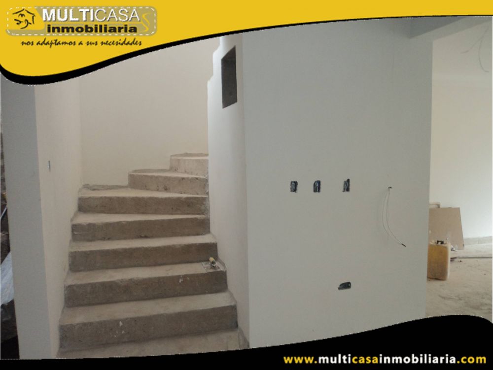 Casa en Venta a Crédito Sector Av.Ordoñez Lasso Cuenca-Ecuador
