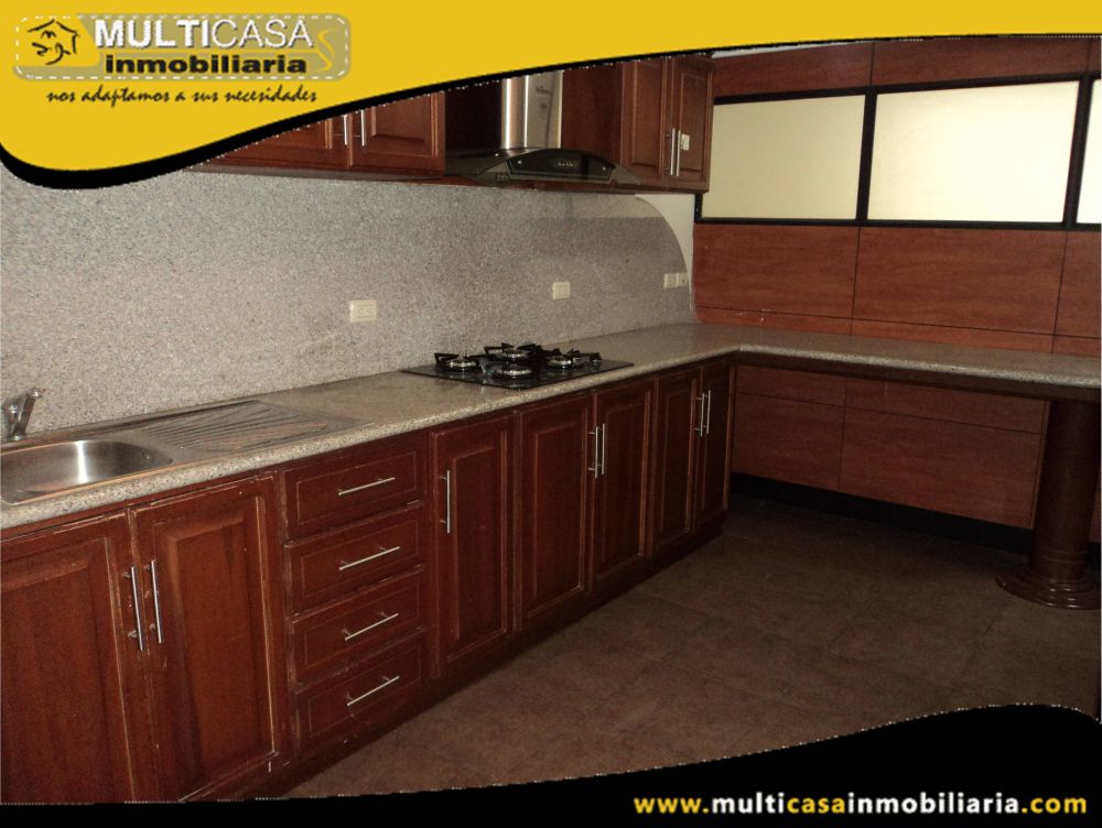 Arriendo Oficinas amplias con garaje Sector Ciudadela Alvarez Cuenca-Ecuador