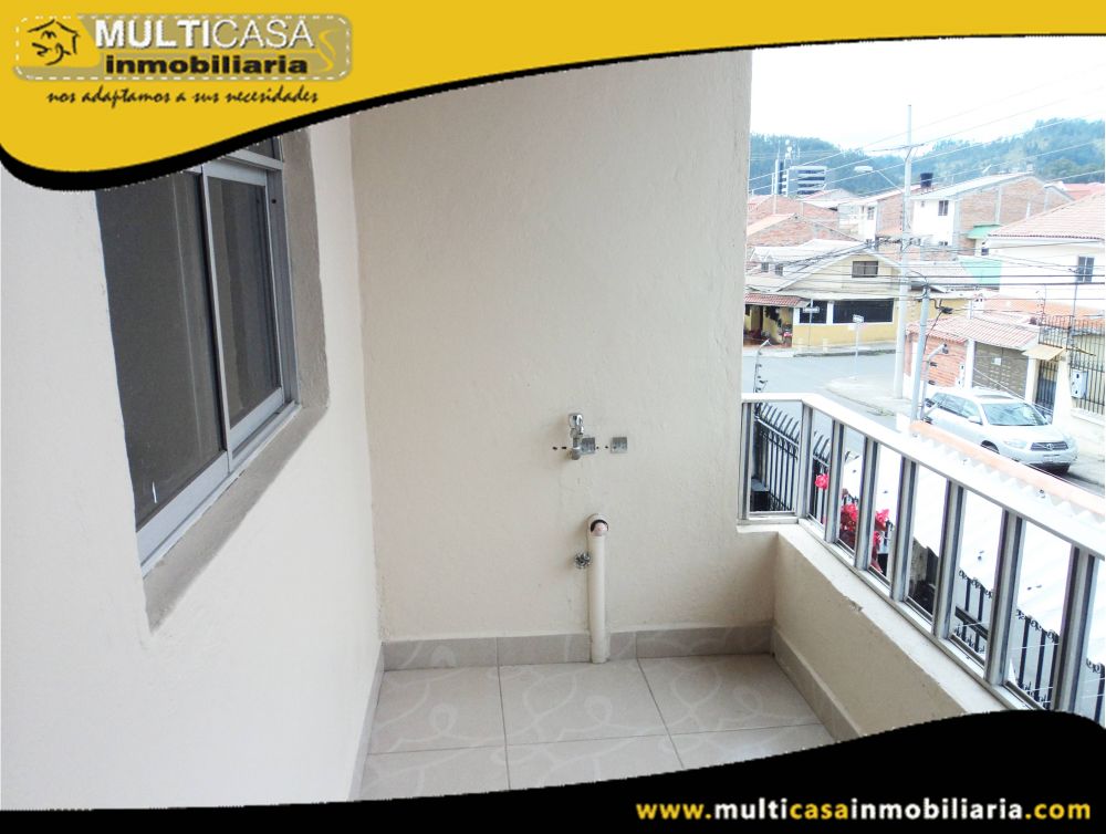Dos Casas con Dos Departamentos cada Casa en Venta a Crédito Sector Gonzalez Suarez Cuenca-Ecuador