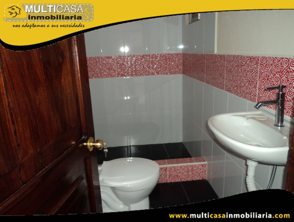 Dos Casas con Dos Departamentos cada Casa en Venta a Crédito Sector Gonzalez Suarez Cuenca-Ecuador