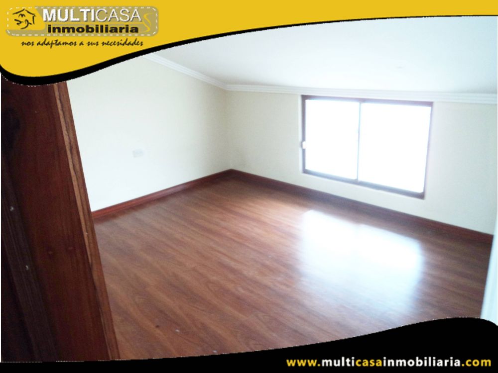 Arriendo Casa Comercial  Sector Centro de la Ciudad Cuenca-Ecuador