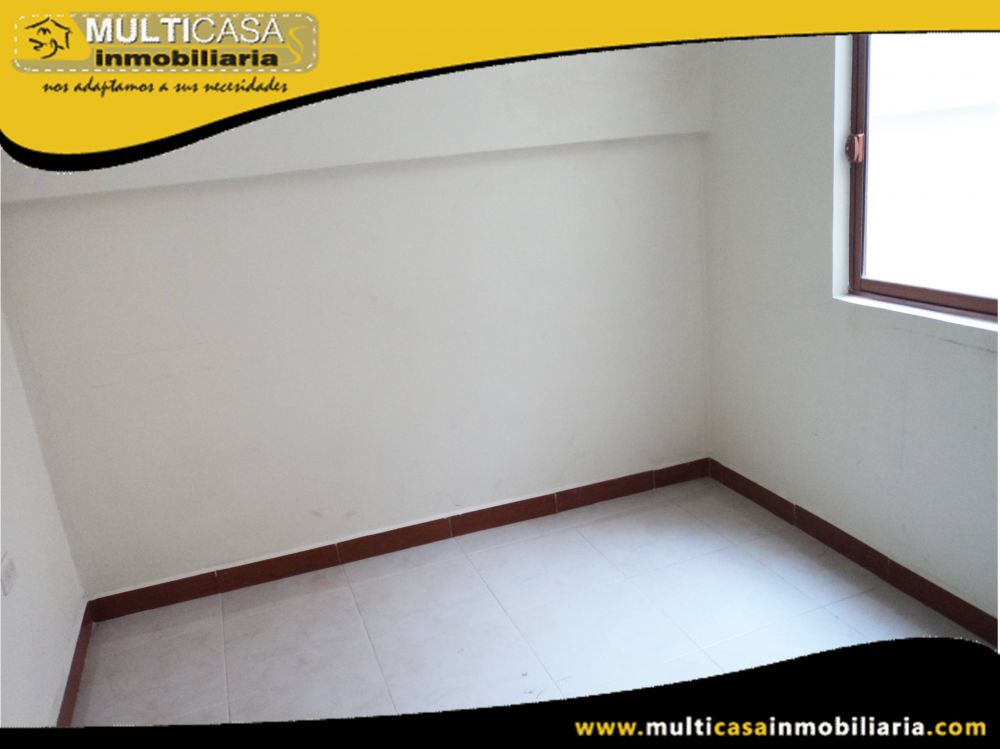Arriendo Casa Comercial  Sector Centro de la Ciudad Cuenca-Ecuador
