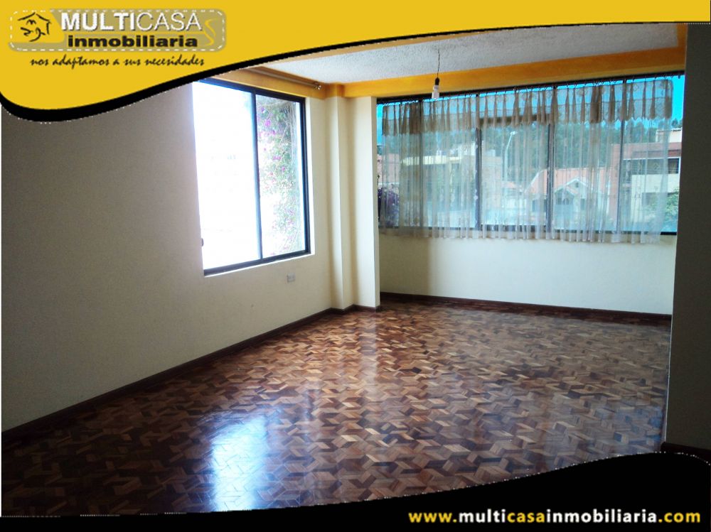 Arriendo Hermoso Departamento en Tercer Piso Sector Av.Primero de Mayo Cuenca-Ecuador