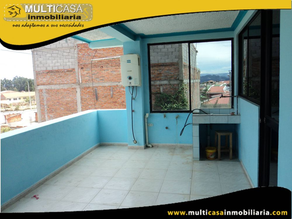Arriendo Hermoso Departamento en Tercer Piso Sector Av.Primero de Mayo Cuenca-Ecuador