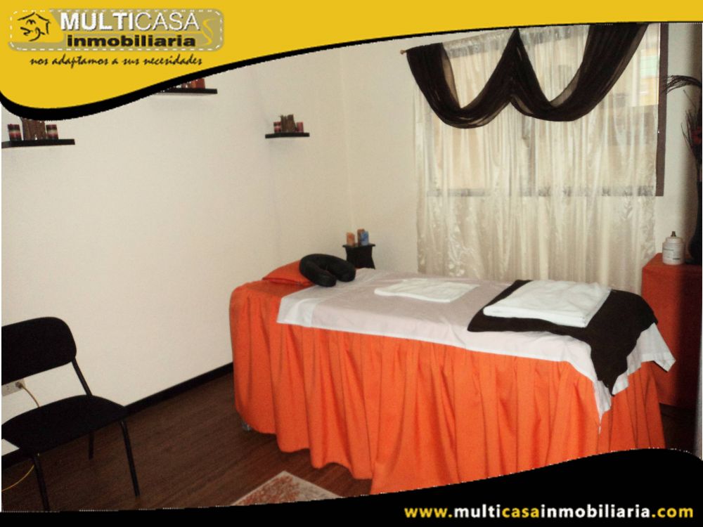 Casa Comercial en Venta a Crédito dos departamentos Sector Av.Gonzales Suarez Cuenca-Ecuador