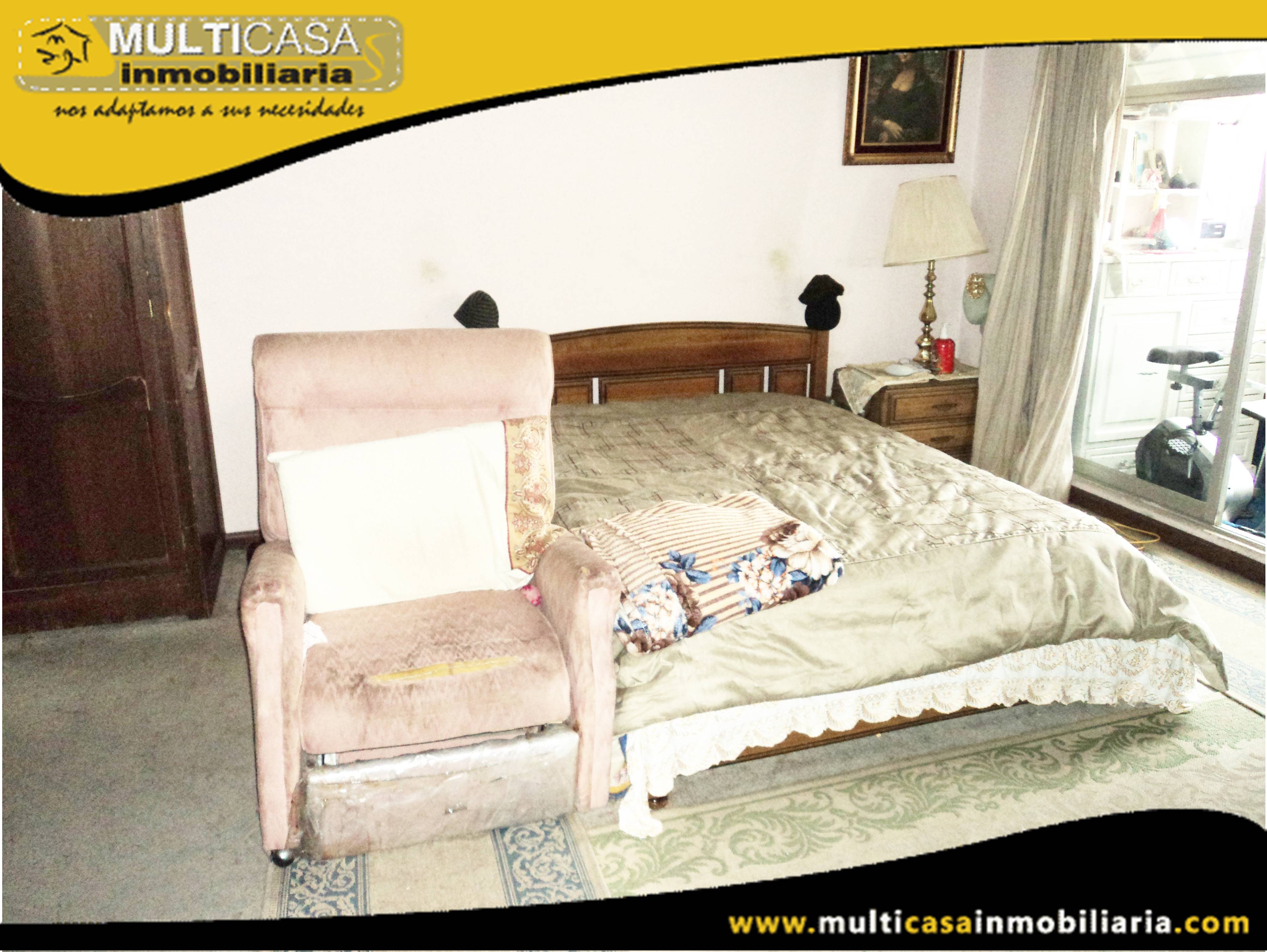 Casa con Local comercial en Venta a Crédito Sector Banco Central Cuenca-Ecuador
