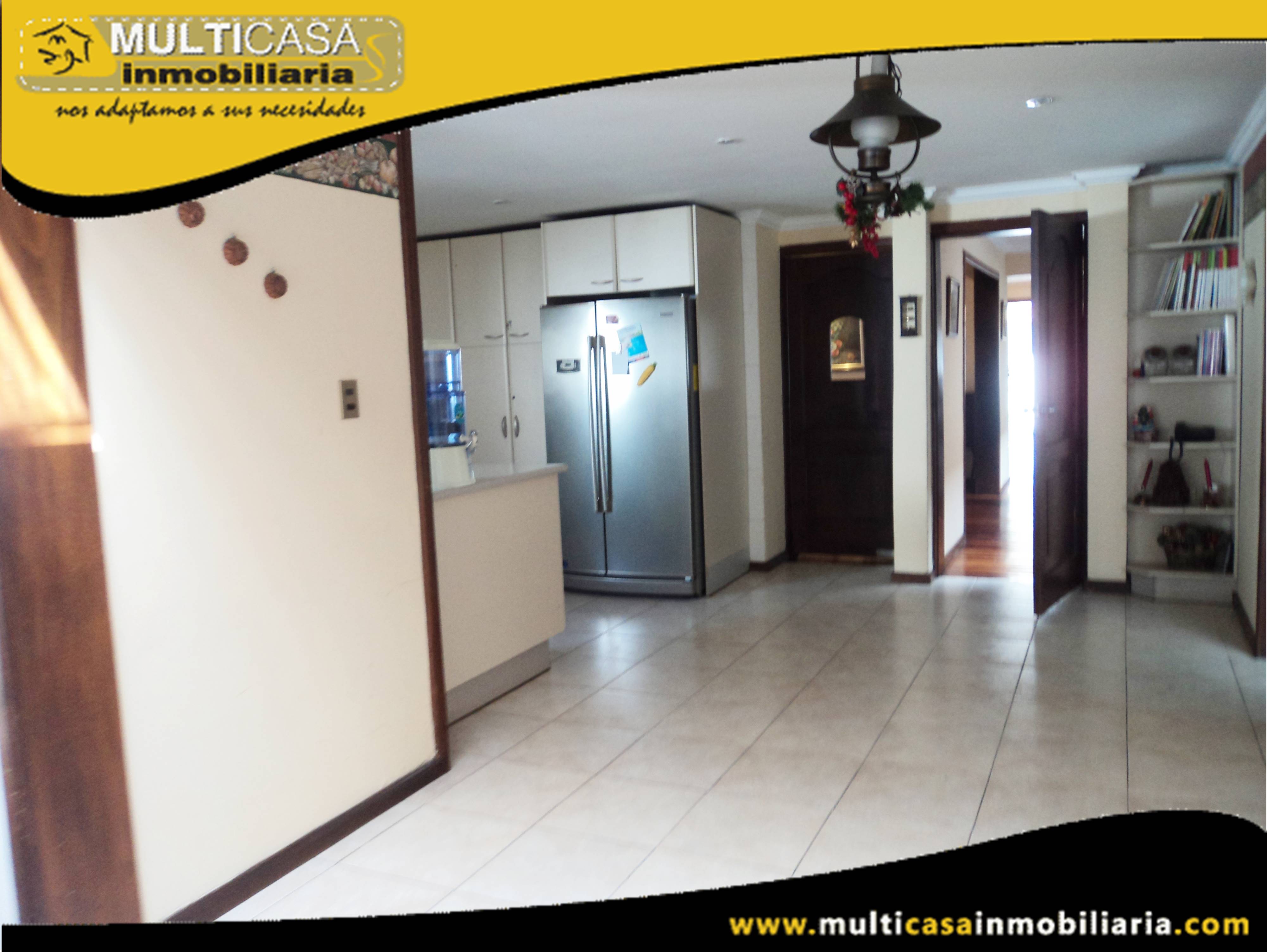 Casa con Mini Suite en Venta a Crédito Sector Remigio Crespo Cuenca-Ecuador