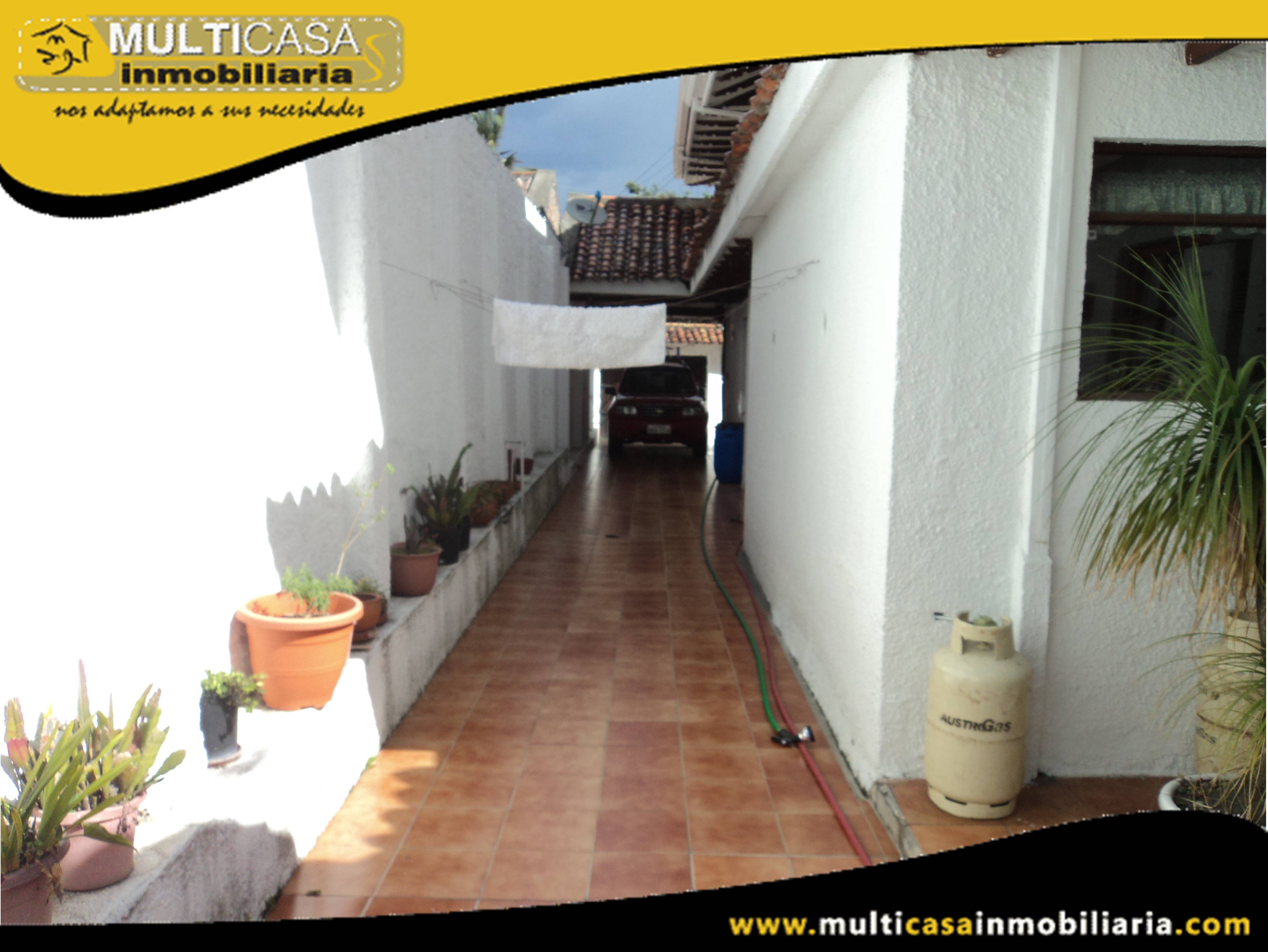 Casa en Venta a Crédito con Mini Suite Sector Remigio Crespo Cuenca-Ecuador