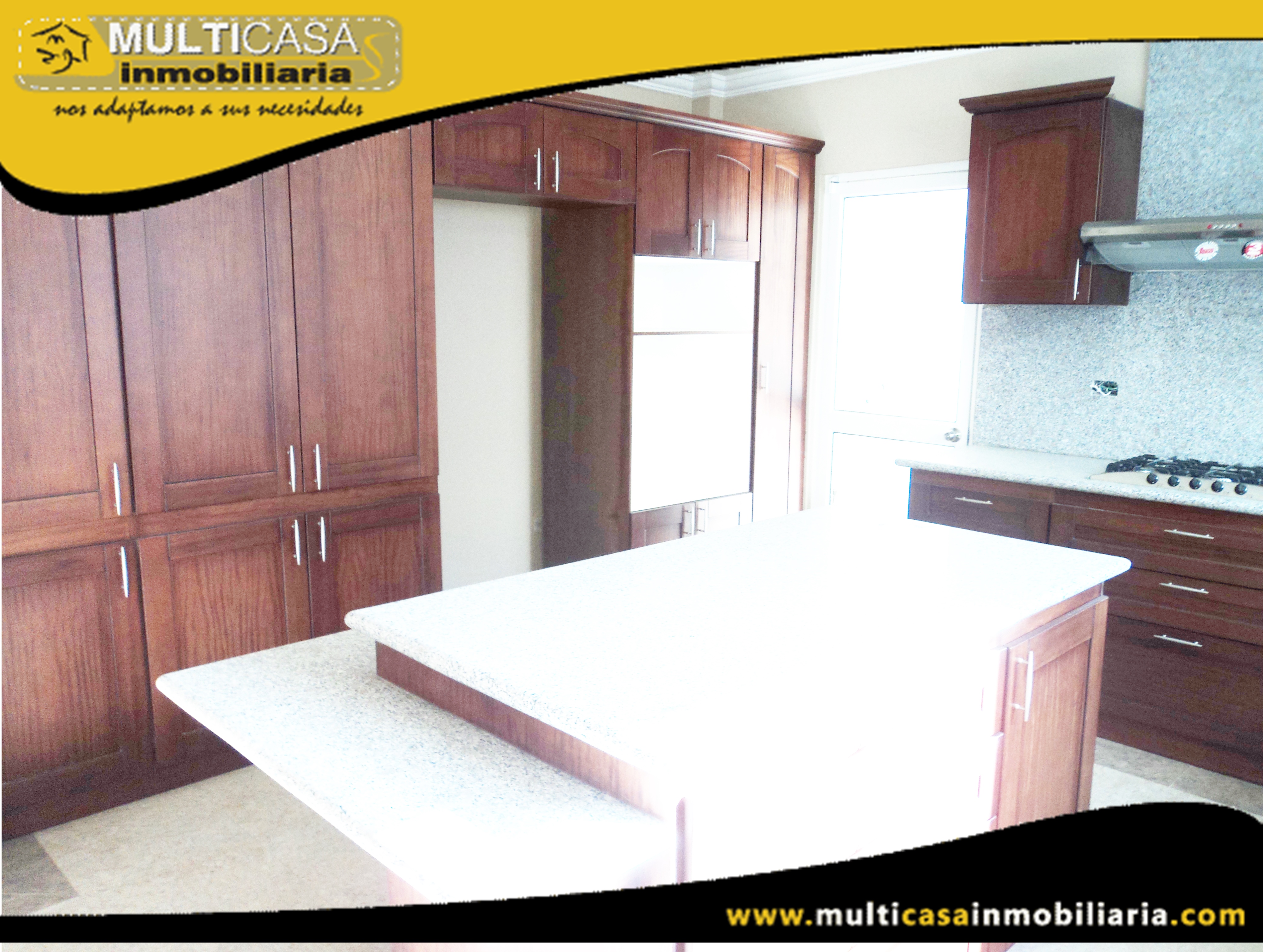 Casa en Venta de Lujo a Crédito Sector Ordoñez Lasso Cuenca-Ecuador