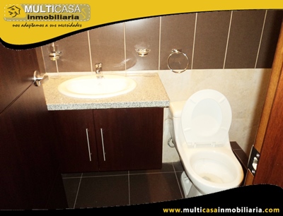 Arriendo Departamento cómodo Sector Super Stock Cuenca-Ecuador