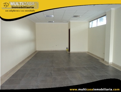 Arriendo Local Comercial amplio Sector Super Stock Cuenca-Ecuador