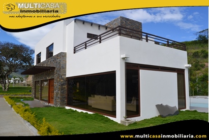 Quinta en Venta de Lujo a Crédito Sector Yunguilla-Ecuador
