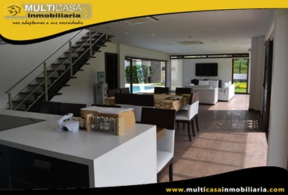 Quinta en Venta de Lujo a Crédito Sector Yunguilla-Ecuador