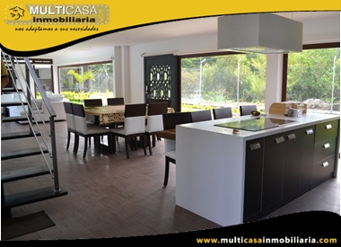 Quinta en Venta de Lujo a Crédito Sector Yunguilla-Ecuador