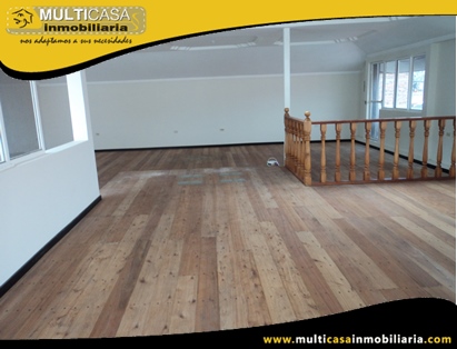 Casa en Venta a Crédito Sector El Tiempo Cuenca-Ecuador