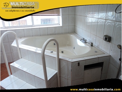 Casa en Venta a Crédito Sector El Tiempo Cuenca-Ecuador