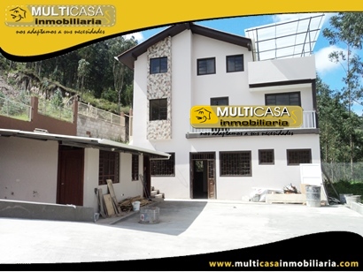 Casa con Mini Departamento en Venta Sector Guzho Cuenca - Ecuador