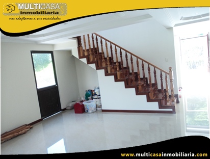 Casa con Mini Departamento en Venta Sector Guzho Cuenca - Ecuador