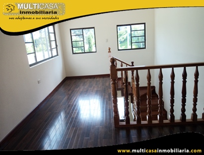 Casa con Mini Departamento en Venta Sector Guzho Cuenca - Ecuador