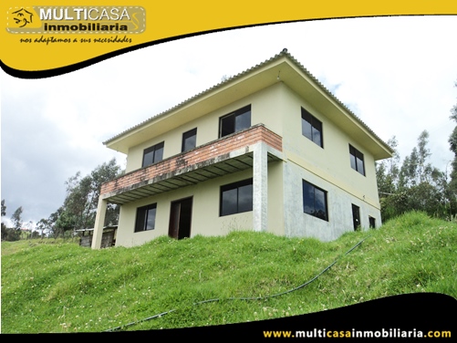 Casa en Venta a Crédito Sector El valle Cuenca - Ecuador