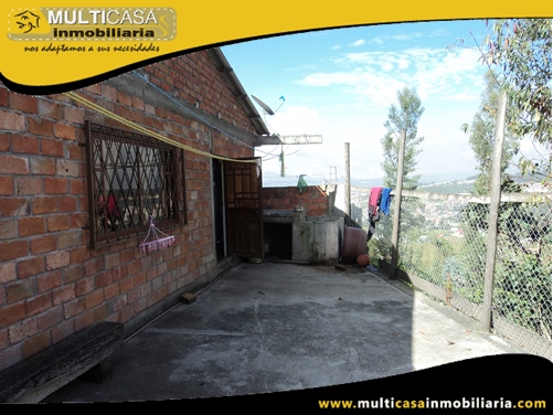 Casa en Venta con Terreno a Crédito Sector Ricaurte Cuenca-Ecuador