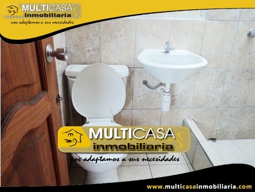 Casa en Venta con Local Comercial a Crédito Sector Centro de la Ciudad Cuenca-Ecuador