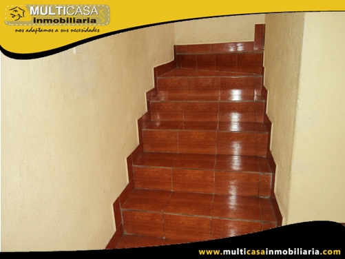 Casa en Venta con espacio verde a Crédito Sector Cdla. Simón Bolivar Cuenca-Ecuador