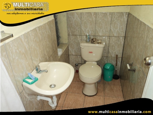 Casa en Venta con espacio verde a Crédito Sector Cdla. Simón Bolivar Cuenca-Ecuador