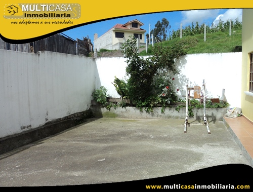 Casa en Venta con espacio verde a Crédito Sector Cdla. Simón Bolivar Cuenca-Ecuador