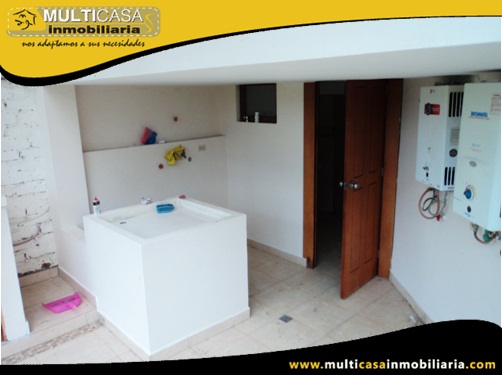Casa Rentera en Venta a Crédito Sector Colegio La Salle Cuenca-Ecuador