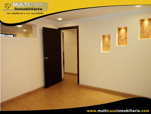 Casa Rentera en Venta a Crédito Sector Colegio La Salle Cuenca-Ecuador