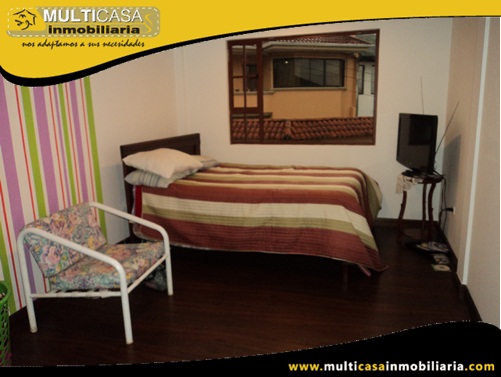 Casa Rentera en Venta a Crédito Sector Colegio La Salle Cuenca-Ecuador