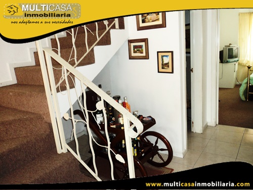 Villa en Venta en Urbanización Privada Sector Control Sur Cuenca-Ecuador