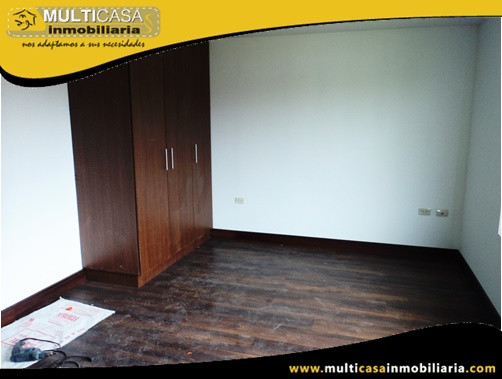 Casa en Venta a Crédito en Ciudadela Privada Sector Ricaurte Cuenca-Ecuador